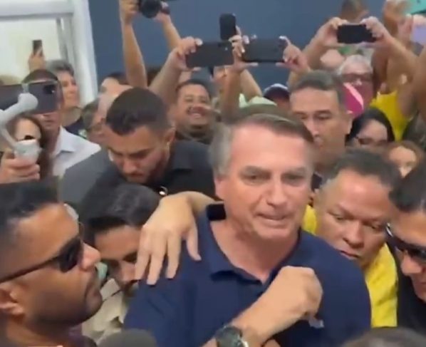 Caravanas de Sinop, Sorriso e Lucas do Rio Verde acompanham Bolsonaro em visita ao Mato Grosso