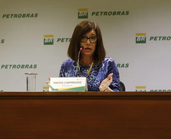 Rio de Janeiro (RJ) 27/05/2024 – A presidente da Petrobras, Magda Chambriard, fala à imprensa sobre sua gestão da companhia. Foto: Fernando Frazão/Agência Brasil