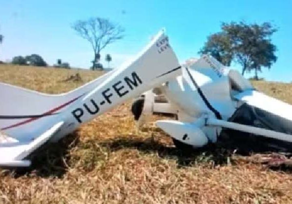 Avião cai em Mirassol D'Oeste e mata piloto e passageiro