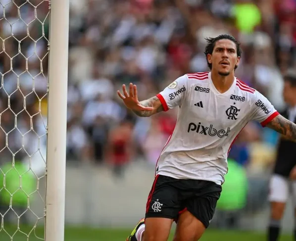 Pedro marca na vitória por 6 a 1 do Flamengo contra o Vasco no Maracanã, pela sétima rodada do Brasileiro, em 02/06/2024 Por: Reprodução Instagram/Flamengo