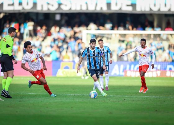 Time perdeu para o Bragantino em jogo no Couto Pereira, com mando Tricolor