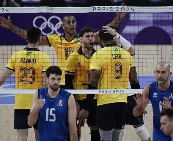 Vôlei, canoagem e badminton dominam os Jogos Olímpicos no fim da manhã -