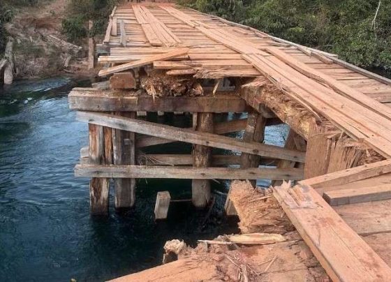 Motorista morre afogado após caminhão cair dentro de rio em Mato Grosso