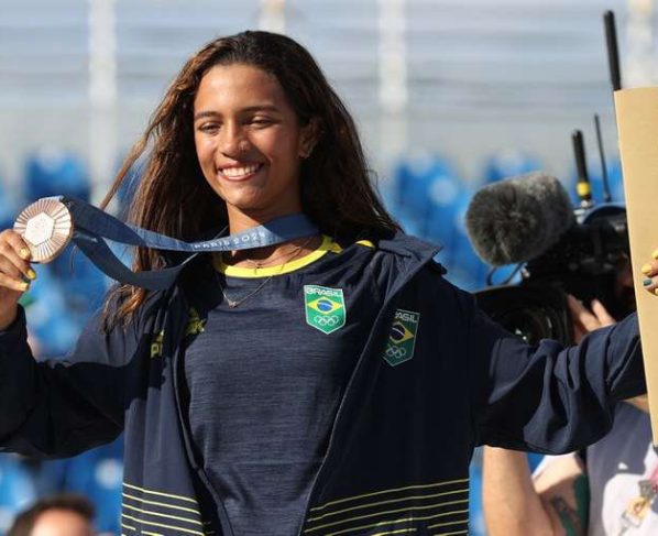 Rayssa Leal: “O Bolsa Atleta ajuda bastante no desempenho em campeonatos” -