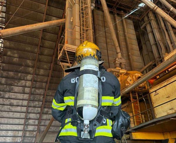 Explosão em elevador de grãos causa incêndio e deixa feridos em Mato Grosso