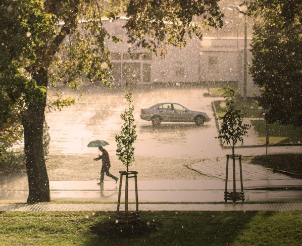 Cuiabá sofre com alagamentos após forte chuva no fim de semana; vídeo