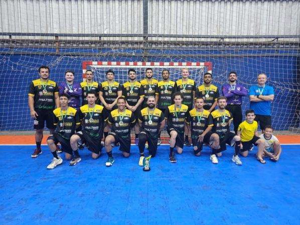 Atletas de Sorriso embarcam para a Supercopa do Brasil de Handebol