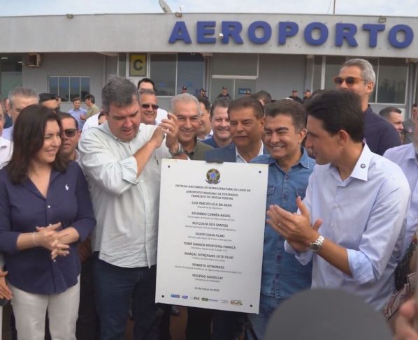 Inauguração do aeroporto de Dourados