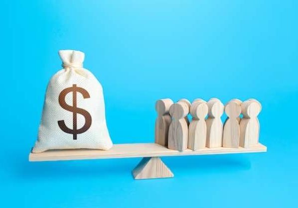 Quase cinco meses de trabalho: Mato Grosso e o Brasil param para pagar impostos