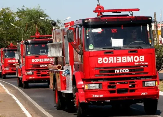 Incêndio atinge carreta em movimento e mobiliza bombeiros na BR-163