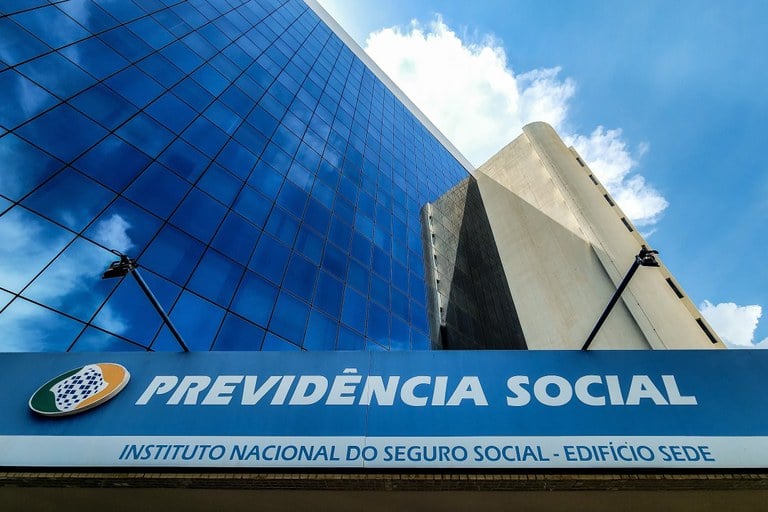 Mais de 19 mil aposentados e pensionistas de Mato Grosso ja receberam o ressarcimento