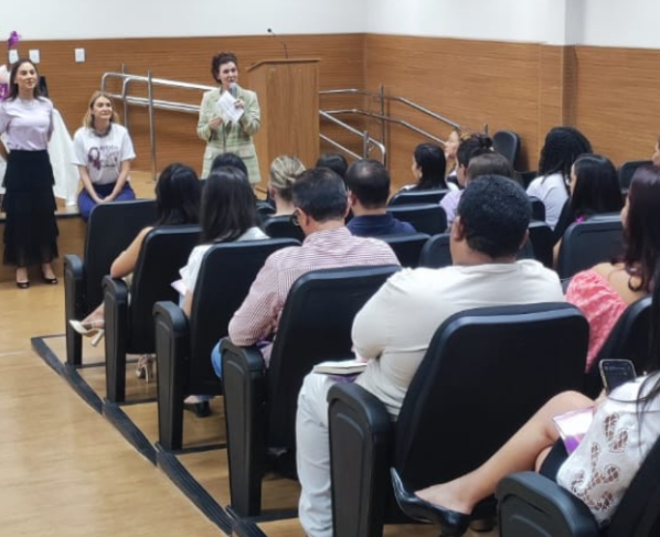 Promotorias Criminais de Primavera do Leste celebram Agosto Lilas