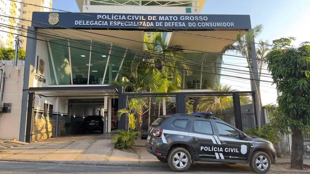 Polícia investiga metanol em bebida e alerta em MT