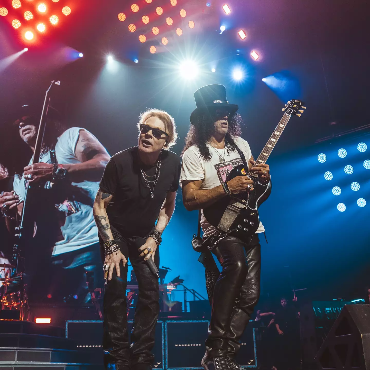 Prefeitura de Cuiaba monta plano especial de saude para show do Guns N Roses e emite alerta maximo contra sarampo