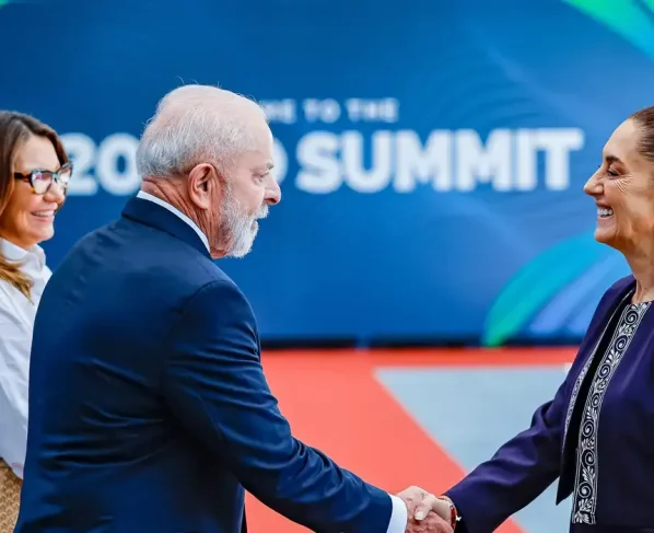 Presidenta do México busca apoio de Lula para produção de etanol