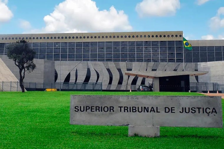 STJ anula decisao que beneficiou investigado com ANPP por violacao ao sistema acusatorio em Mato Grosso