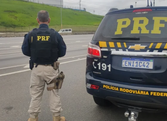 Homem é preso com 8 kg de maconha em ônibus na BR-364