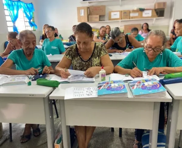 Seduc certifica 600 pessoas em Cuiabá com Seduc certifica 600 pessoas