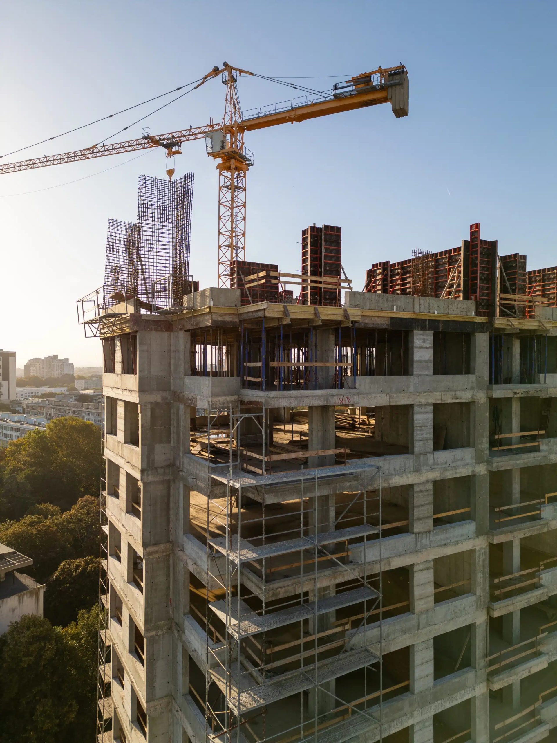 Crise no Oriente Médio já encarece custo da construção no Brasil