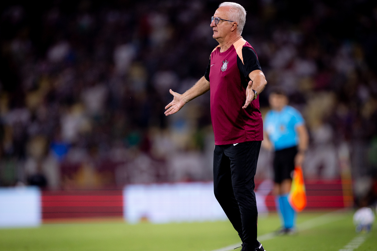 Dorival é o 'demitido da rodada' no Brasileirão; apenas três na elite sobrevivem há mais de um ano