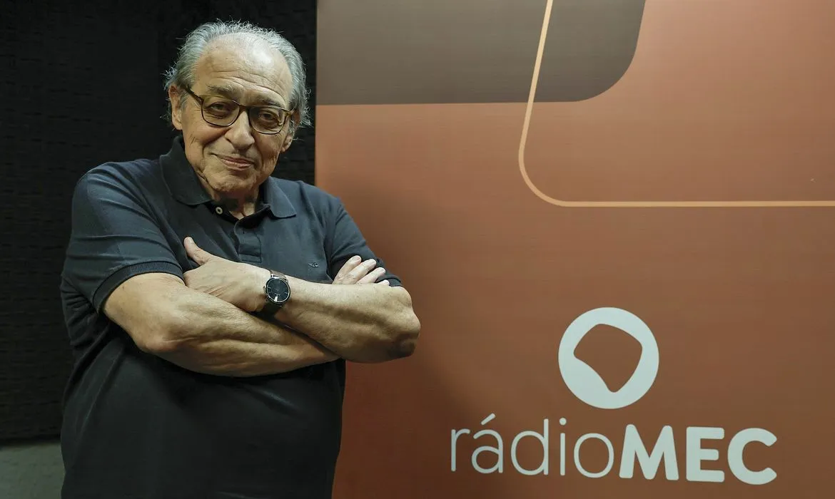 Jazz ganha série inédita na Rádio MEC com apresentação de Ruy Castro