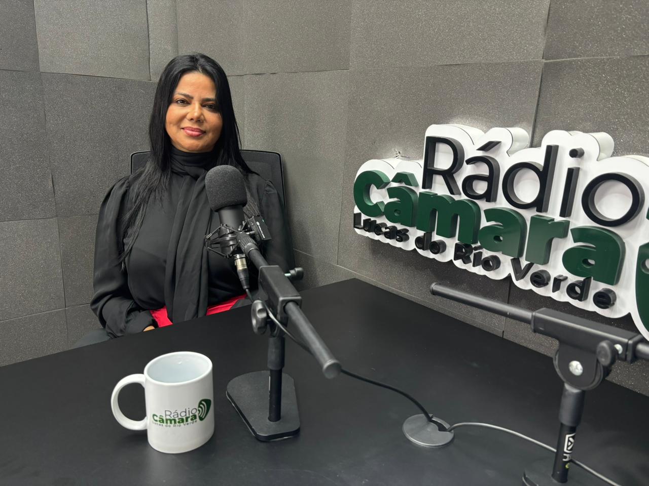 Regiane Carrijo destaca importância da denúncia e da proteção de crianças e adolescentes durante o Maio Laranja