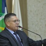 Vereador Toninho Bernardes aponta risco com tampas de bueiros e cobra reposição
