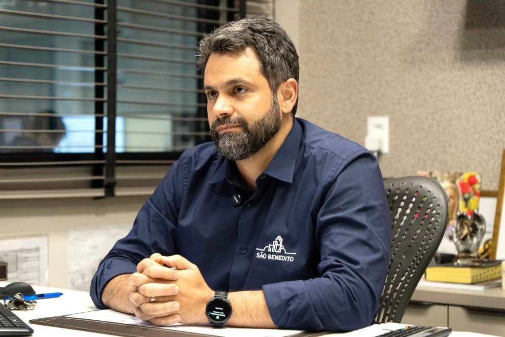 São Benedito transforma legado familiar em potência da construção civil, superando cenários de crise do país nas últimas décadas