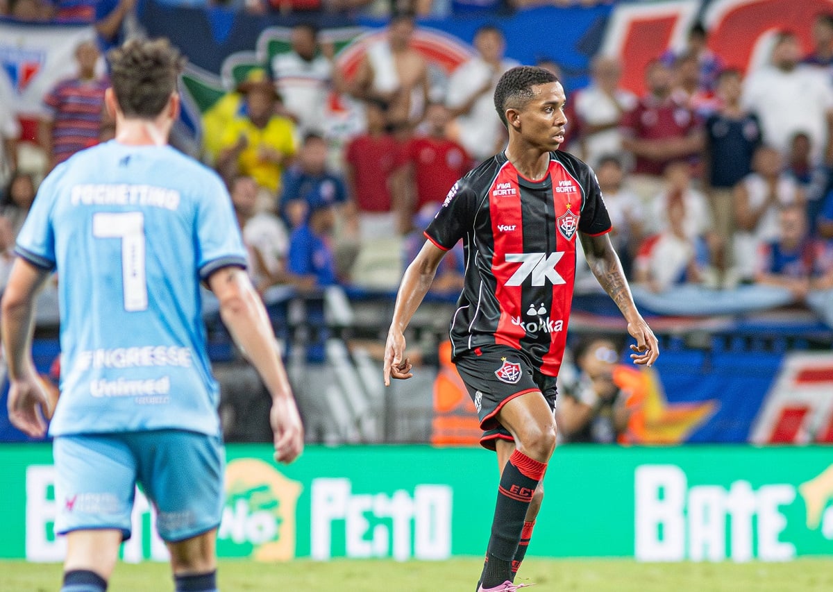 Vitória x Fortaleza: onde assistir, escalações
