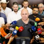 Prefeito de Cuiabá proíbe atos políticos e carros adesivados na prefeitura