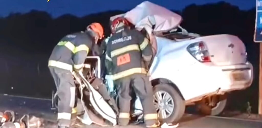 Fisioterapeuta que morreu em acidente entre carro e carreta será sepultada em Cuiabá