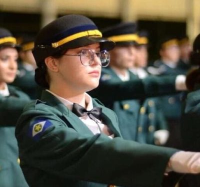 Formatura marca conclusão de mais de 100 alunos da Escola