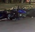 Motociclista morre após perder controle e colidir com árvore em